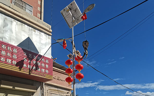 琼结智慧路灯在城市物联网系统中的集成与运维